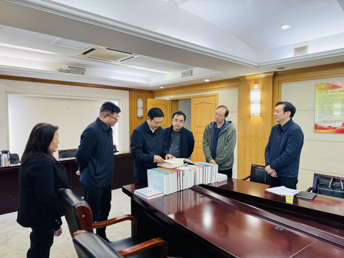 20251022图片2.jpg 20251022图片2.jpg